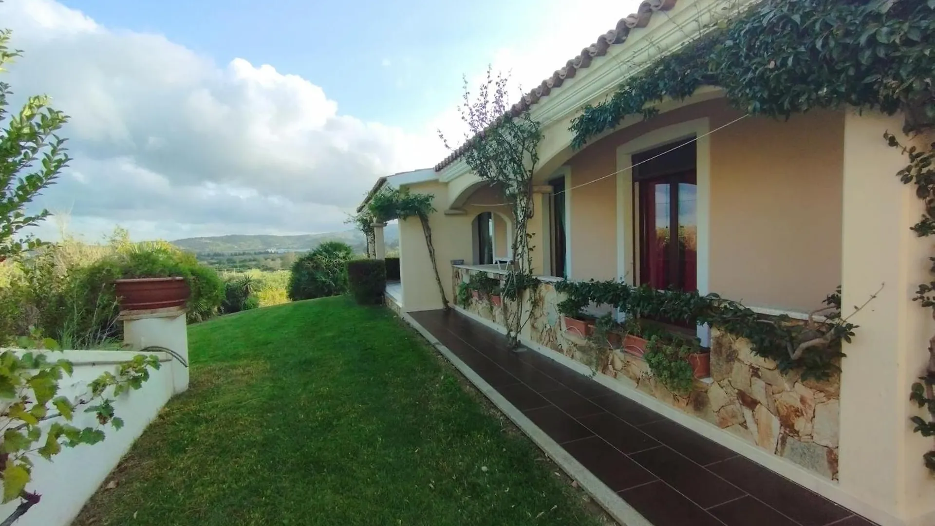 Villa Lolotha La Caletta Сasa de vacaciones